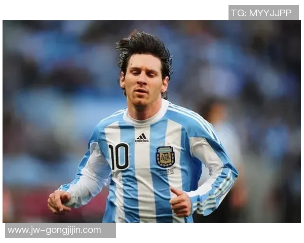 梅西足球明星挂画展现传奇球技与激情瞬间的完美结合